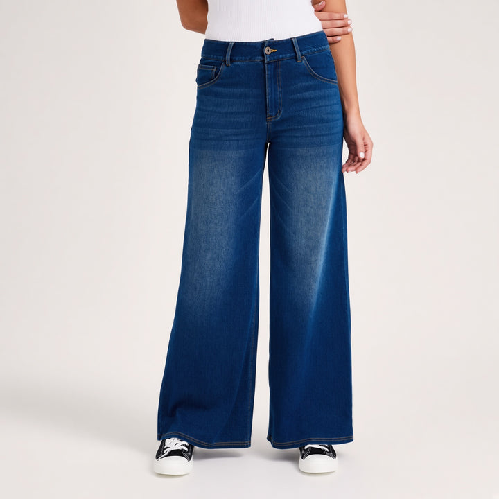 Everyday Ease Wide-Leg Jeans