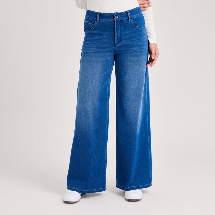 Everyday Ease Wide-Leg Jeans